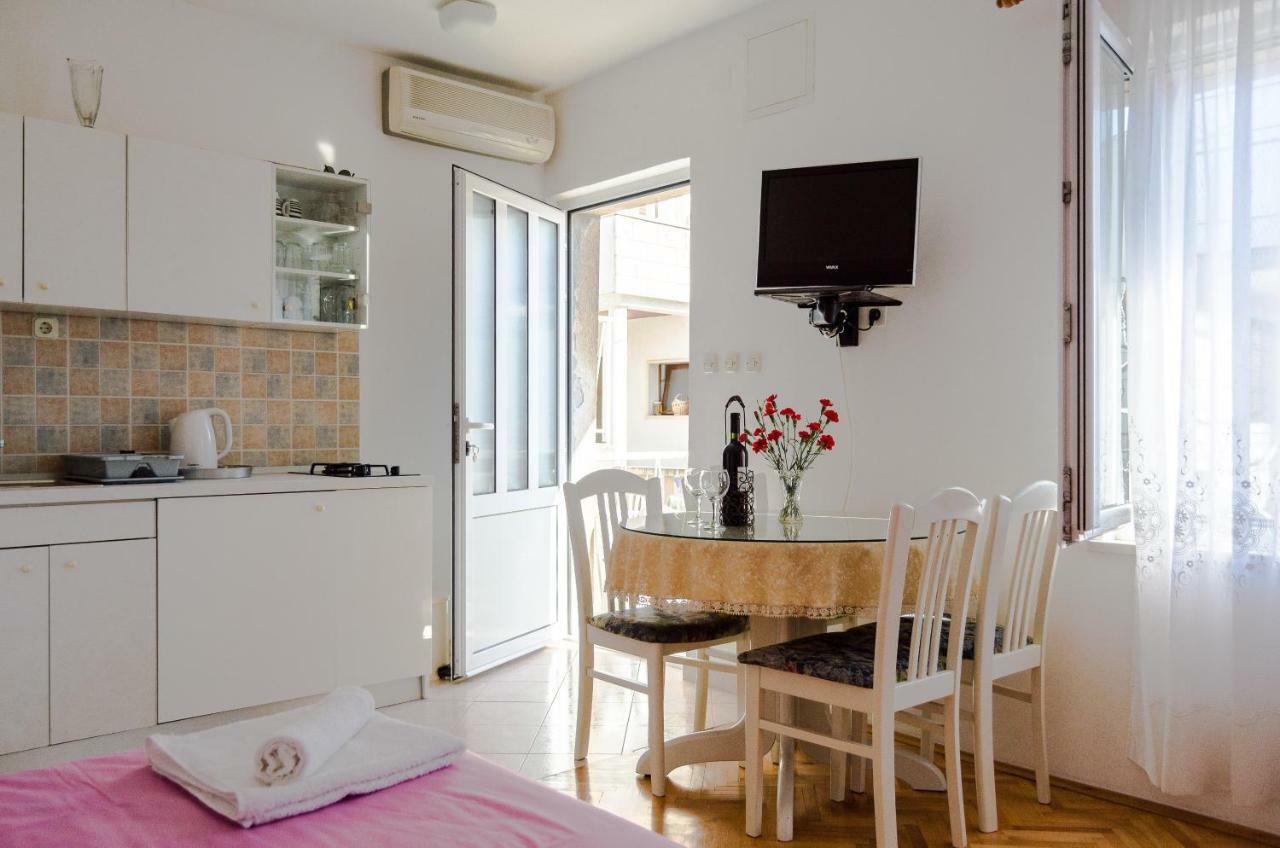 Apartmani Marko Makarska Eksteriør billede