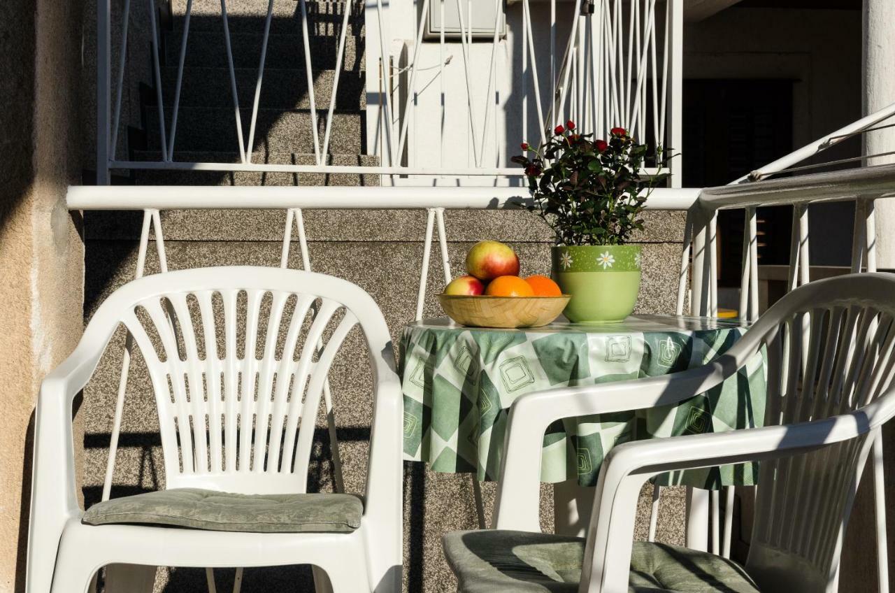 Apartmani Marko Makarska Eksteriør billede