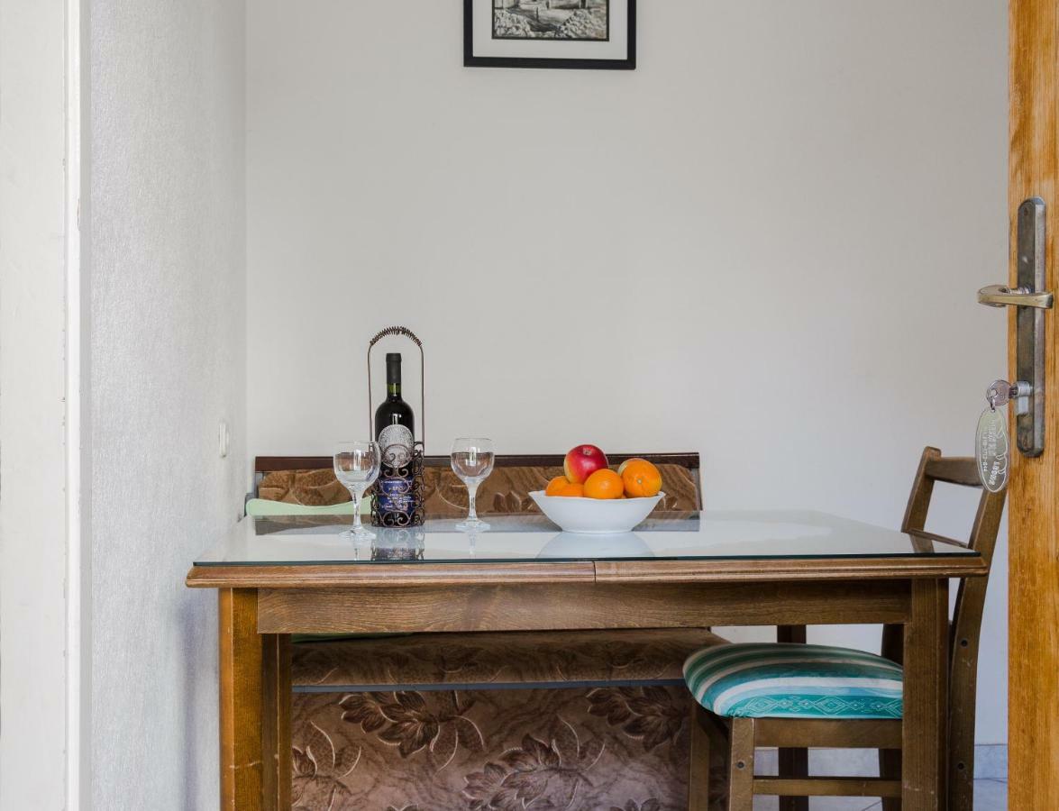 Apartmani Marko Makarska Eksteriør billede